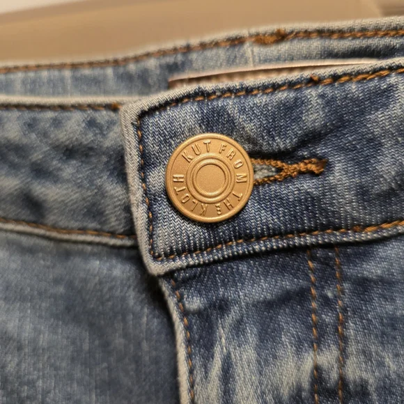 Kut from the Kloth Light Blue Cropped Jeans Size 22W New Without Tags - Picture 7 of 9